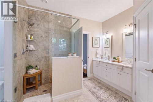 Items in photo are for visualization purposes only and may not be present at the time of visit. - 2800 Sheffield Place, London, ON 