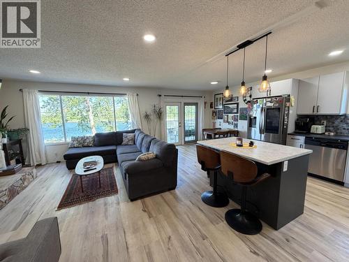 2733 Riverview Drive, Vanderhoof, BC 