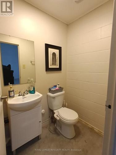 1580 Liverpool Court, Ottawa, ON 