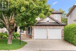 4 WELLSMERE COURT  Ottawa, ON K2E 8C2