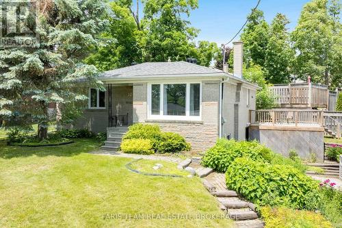 10 KAREN CRESCENT  Orillia, ON L3V 3H1
