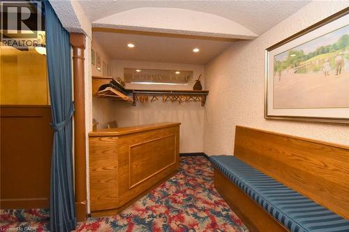 942-946 Barton Street E, Hamilton, ON 