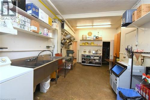 942-946 Barton Street E, Hamilton, ON 