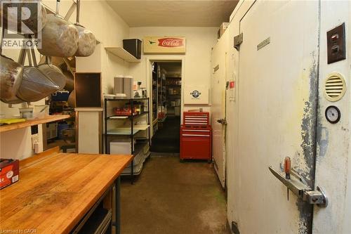 942-946 Barton Street E, Hamilton, ON 