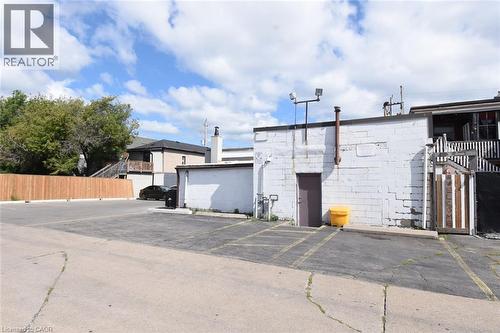 942-946 Barton Street E, Hamilton, ON 