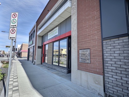 Façade - 818 3E Avenue, Val-D'Or, QC 