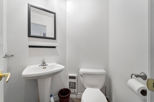 Salle d'eau - 60 Rue Matte, Sainte-Thérèse, QC 