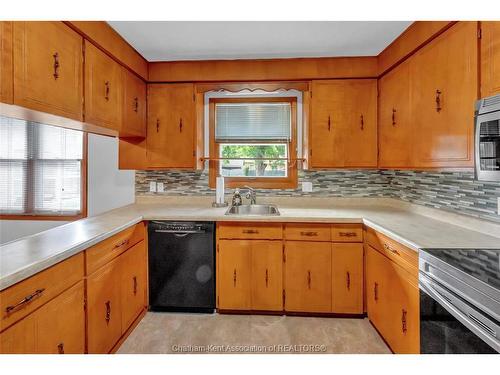 25 Sylvester Drive, Chatham, ON 
