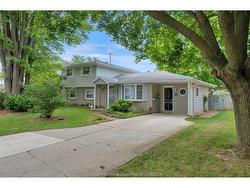25 Sylvester Drive Chatham, ON N7M 2B7