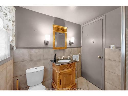 25 Sylvester Drive, Chatham, ON 