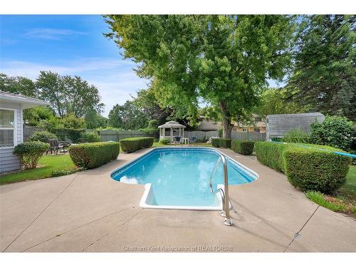 25 Sylvester Drive, Chatham, ON 