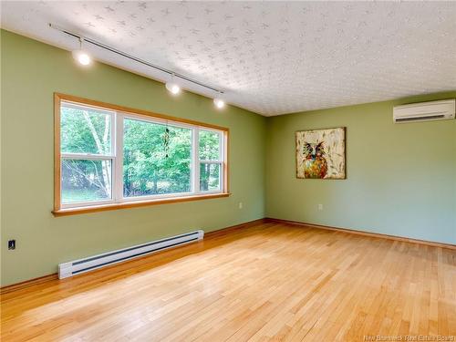 6 Charles, Rothesay, NB 