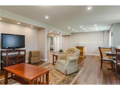 8 Aaron Ave, Quispamsis, NB 