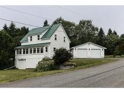 5 McGraw RD  Bains Corner, NB E5R 1R8