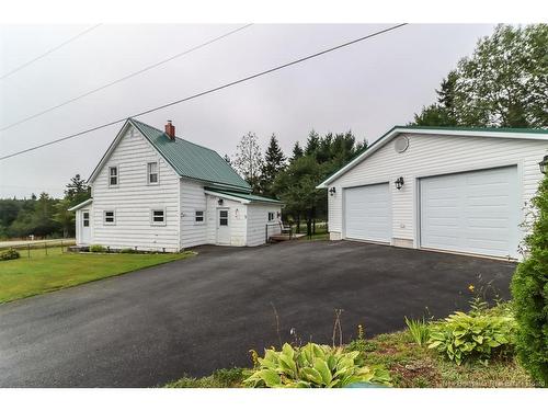 5 Mcgraw Rd, Bains Corner, NB 