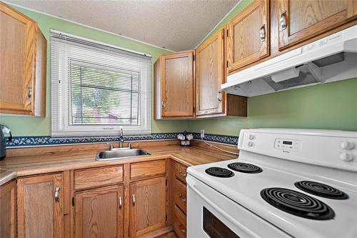 276 Margate Rd, Winnipeg, MB 