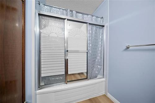 276 Margate Rd, Winnipeg, MB 