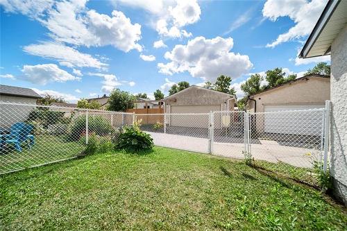 276 Margate Rd, Winnipeg, MB 