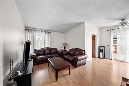 276 Margate Rd, Winnipeg, MB 