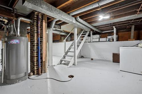 42 Curtis St, Winnipeg, MB 