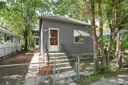 42 Curtis ST  Winnipeg, MB R3B 0G2