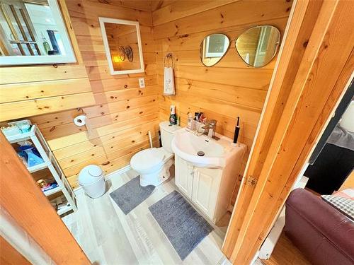 41 North Dr, Grand Marais, MB 