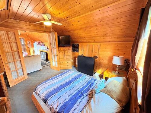 41 North Dr, Grand Marais, MB 
