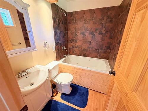 90 Shoreline Dr, Alexander, MB 