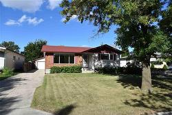 42 Siddall CR  Winnipeg, MB R2K 3W6