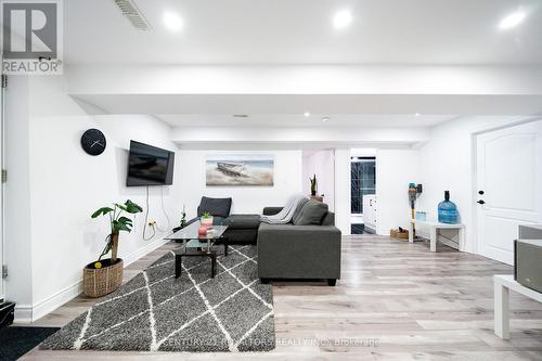 444 Thomas Slee Drive, Kitchener, ON 