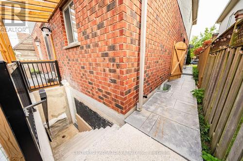444 Thomas Slee Drive, Kitchener, ON 
