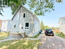 325 3rd AVENUE S  Weyburn, SK S4H 1X5