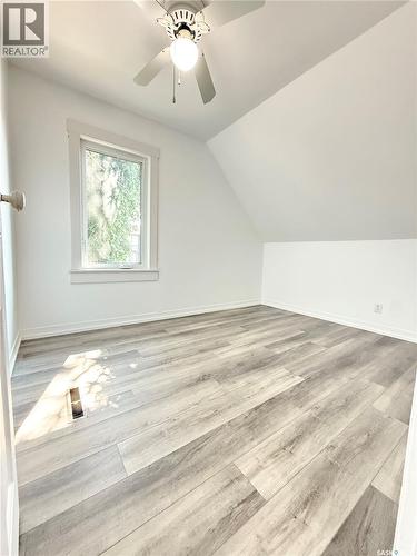 325 3Rd Avenue S, Weyburn, SK 