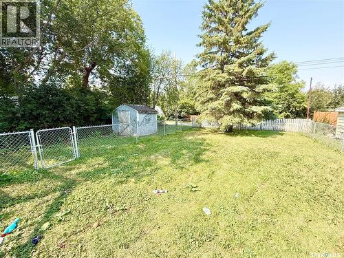 325 3Rd Avenue S, Weyburn, SK 