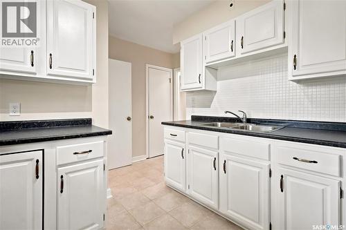 2928 Queen Street, Regina, SK 