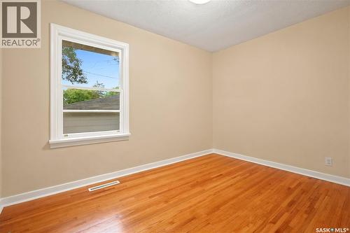 2928 Queen Street, Regina, SK 