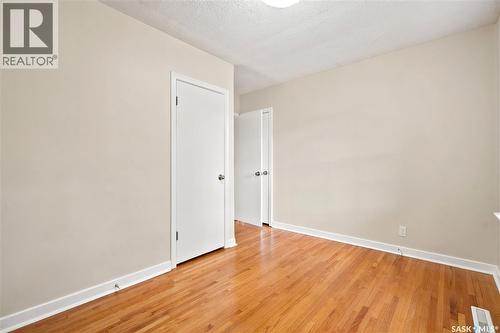 2928 Queen Street, Regina, SK 
