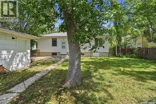 2928 Queen Street, Regina, SK 