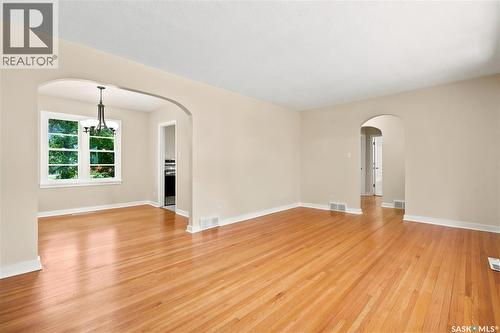 2928 Queen Street, Regina, SK 