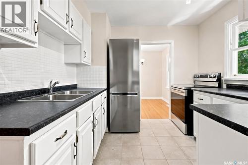 2928 Queen Street, Regina, SK 