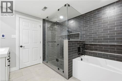 96 Greentrail Drive Unit# 43, Hamilton, ON 