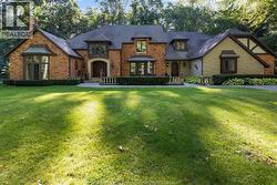 7550 MATCHETT  Lasalle, ON N9J 2S5
