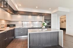 2707 - 30 INN ON THE PARK DRIVE Toronto, ON M3C 0P8