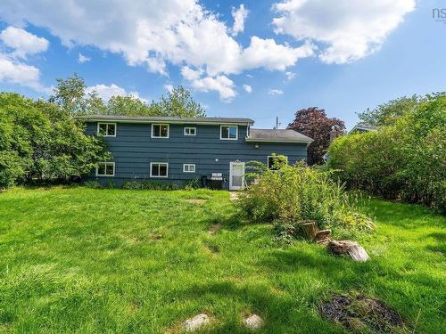 25 Dumbarton Avenue, Dartmouth, NS 