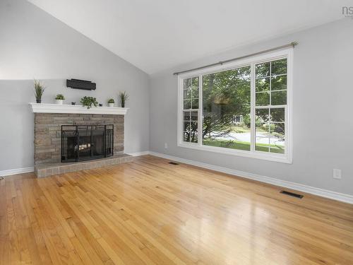 25 Dumbarton Avenue, Dartmouth, NS 