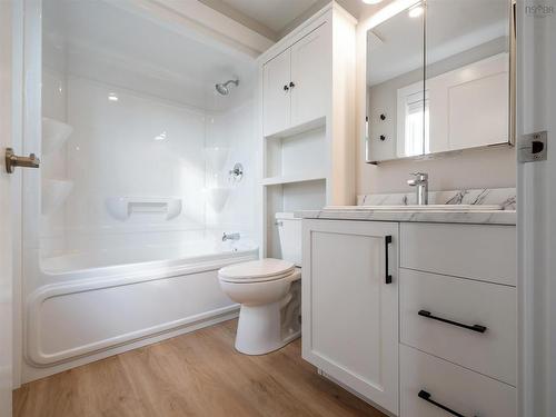 3732 Highway 7, Ashdale, NS 