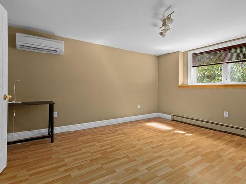 65 Stone Gate Drive, Halifax, NS 