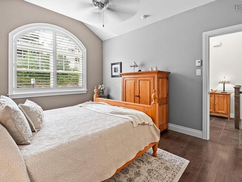 22 Chaucer Lane, Timberlea, NS 