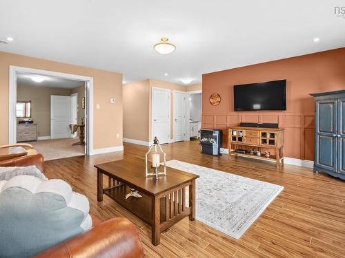 22 Chaucer Lane, Timberlea, NS 