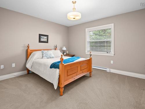 22 Chaucer Lane, Timberlea, NS 